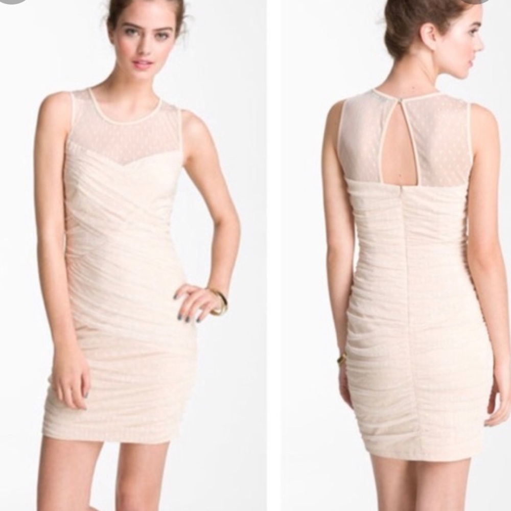 En Creme Polka Dot Lace Illusion Sleeveless Dress in Medium